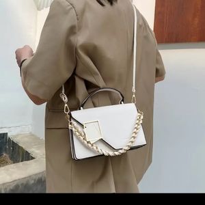 Beautiful Off White Crossbody Top Handle PLUS arm strap